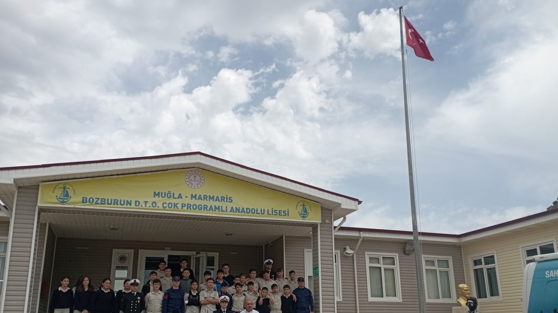 Marmaris Sahil Güvenlik Komutanlığı Tarafından Öğrencilerimize Sunum Gerçekleştirildi